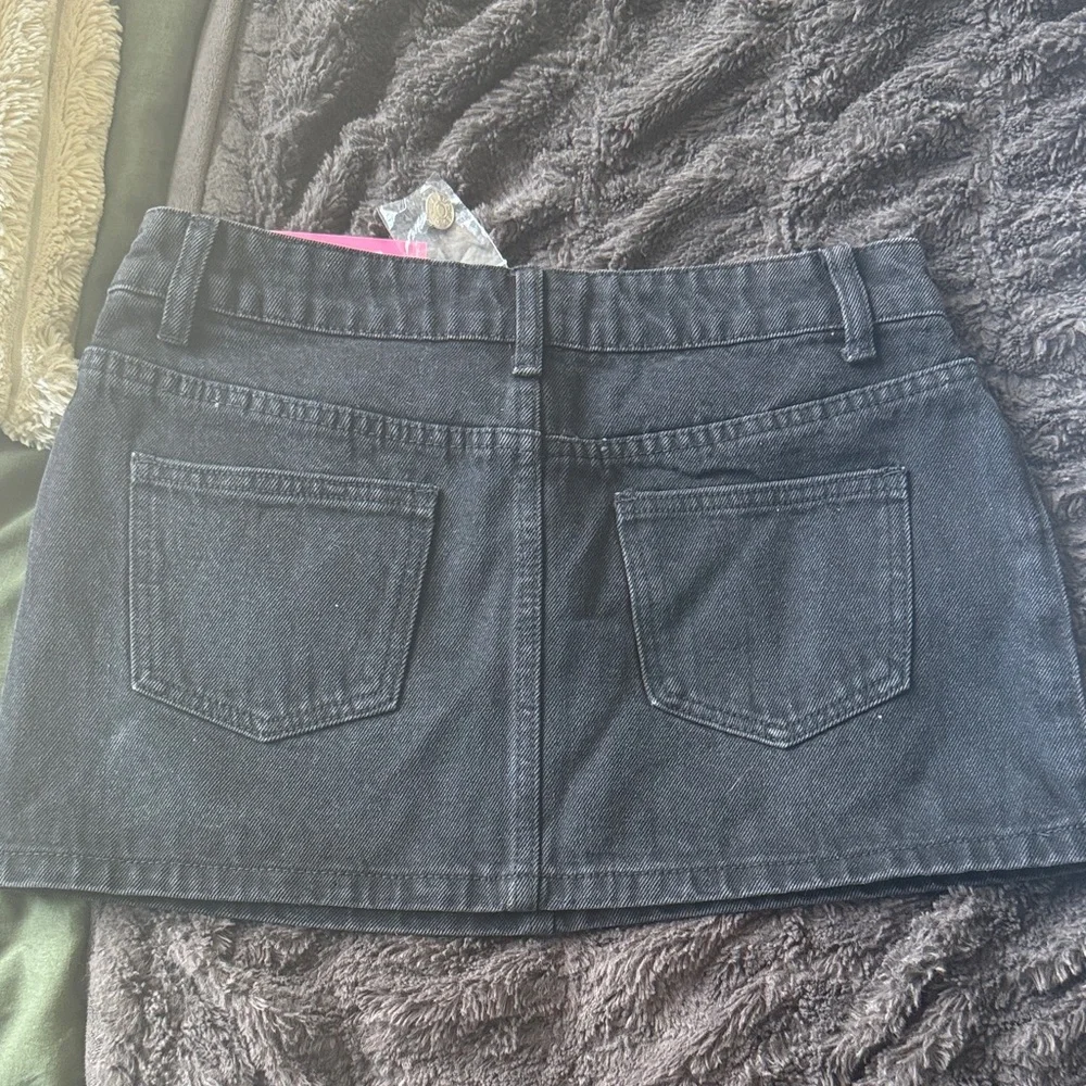 Edikted Charcoal Mini Skirt - Picture 2 of 3